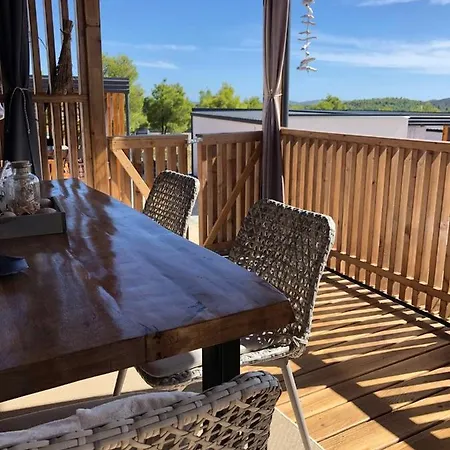 Hollers Homes Haus Oli Chalé Drage