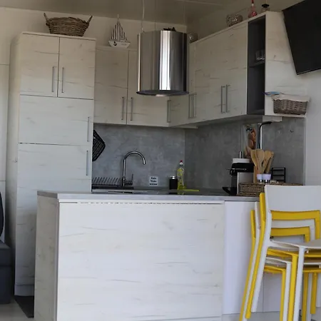 Hollers Homes Haus Oli Drage